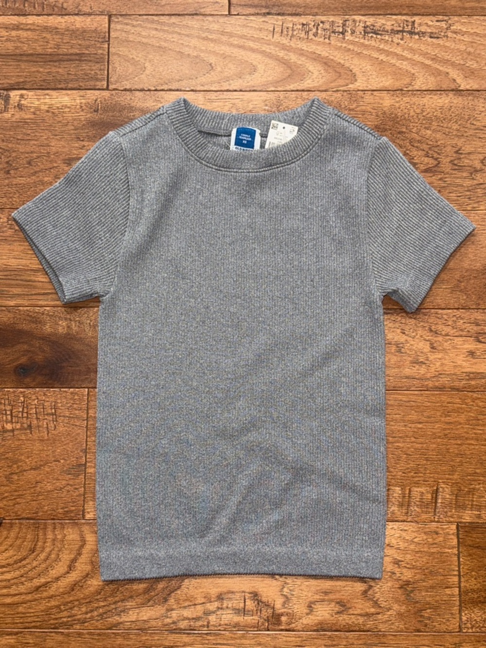 Old Navy Women’s  Exhale Seamless Fitted Rib Short-Sleeve T-Shirt - Size XS